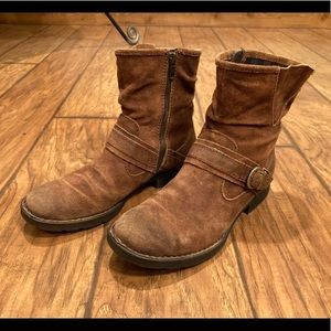 Born Leather Short Zipper Boots with Heel